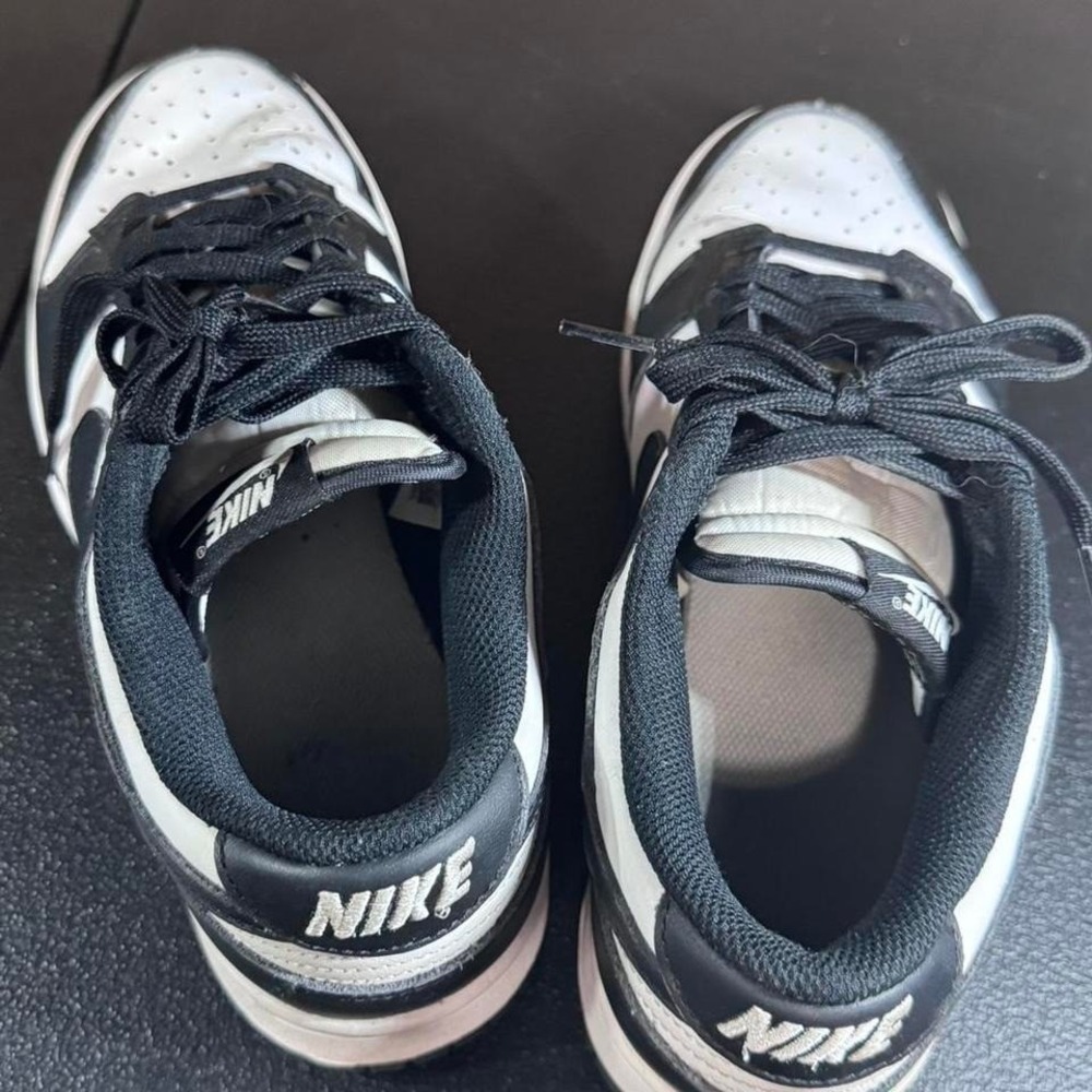 Nike Dunk Low black and white trainers Size 9 women's - Picture 4 of 6